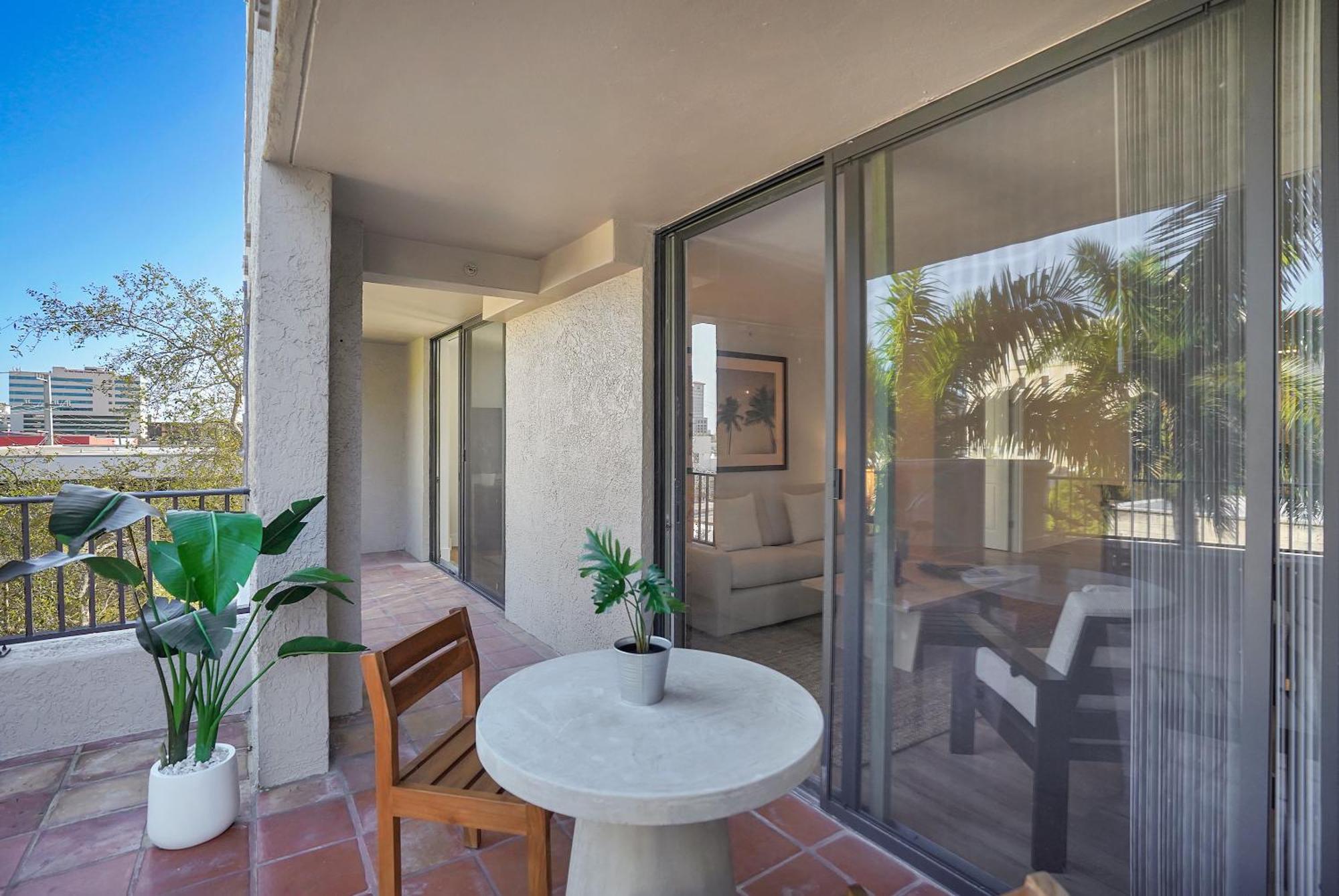 Stylish Modern At Gables Grand Plaza In Appartamento *