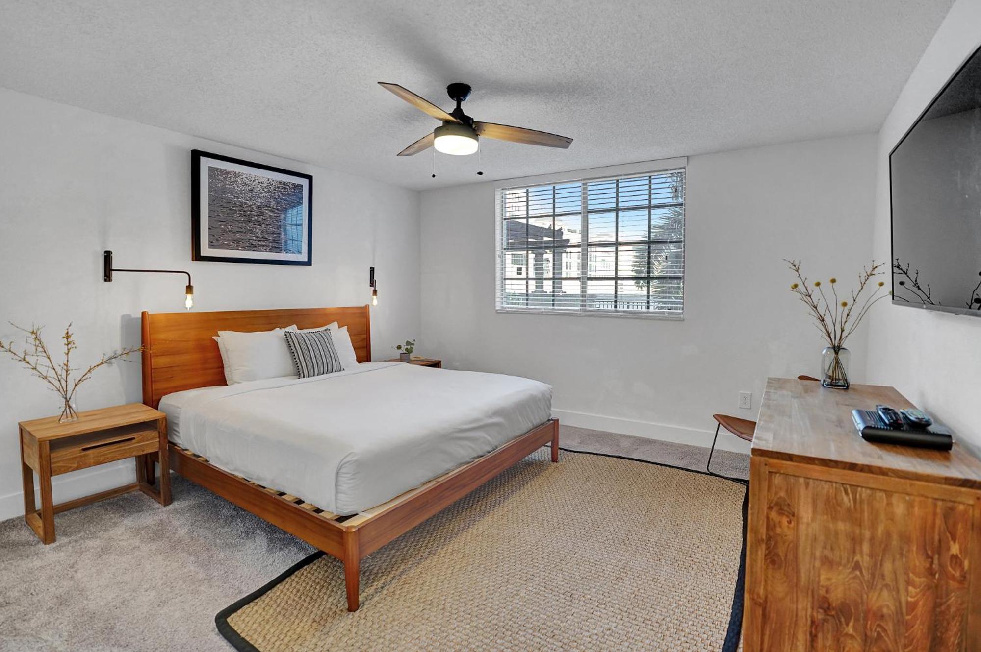 Stylish Modern At Gables Grand Plaza In Appartamento
